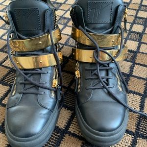 Giuseppe Zanotti Black & Gold Double-Buckle London